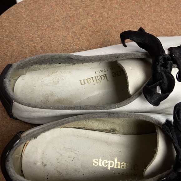Stephanie Kelian Sneakers - Picture 9 of 10